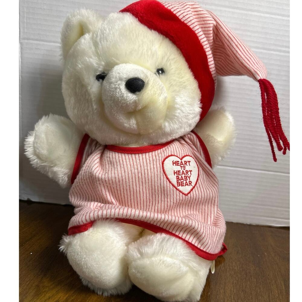 Vintage 1980s House of Lloyd "Heart to Heart" plush white baby bear 16” Works!!!